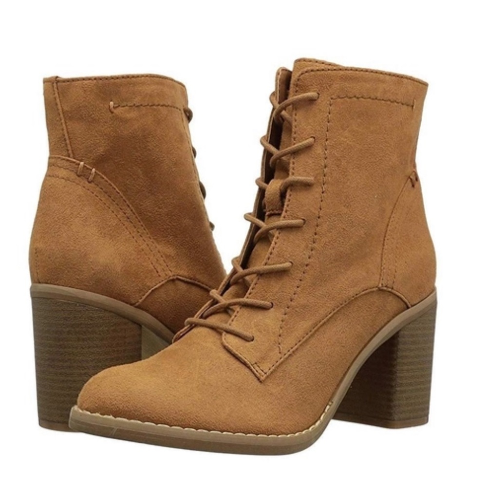 EUC - Indigo Rd. Round Toe Lace-Up Bootie - Size 8.5